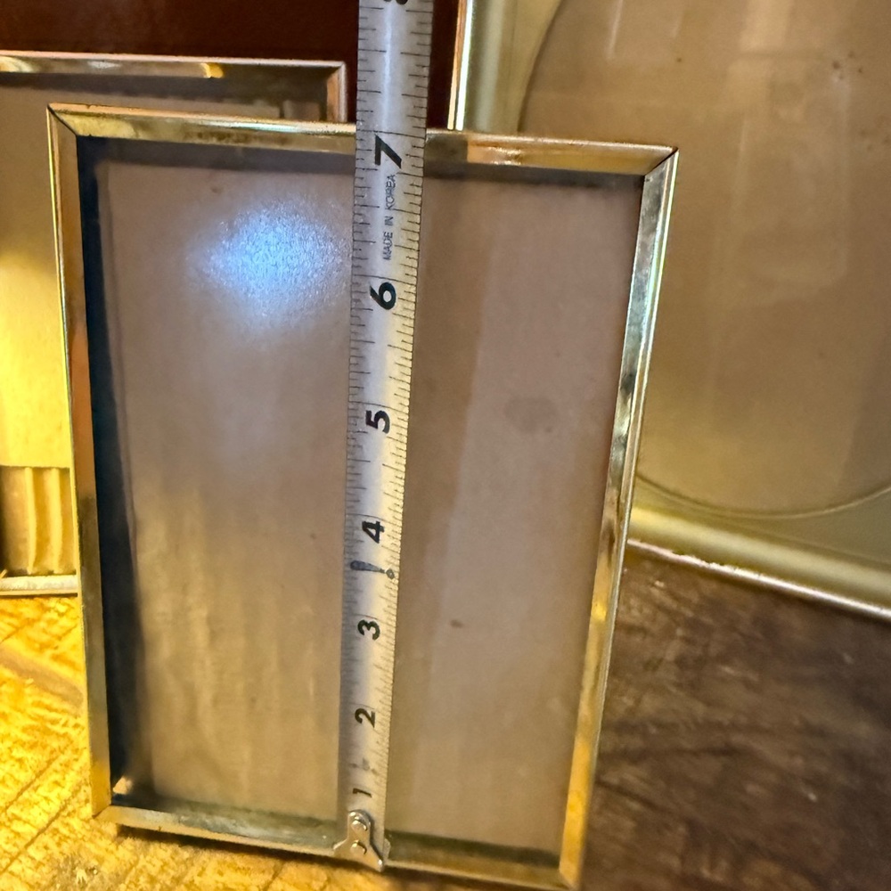 3-Vintage Gold Metal Photo Picture Frames Rectangular and Oval Freestanding - Picture 4 of 9